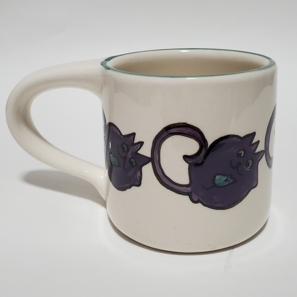 Evandale Purple Cat Mug Cat Playing with Mouse Cute Pottery